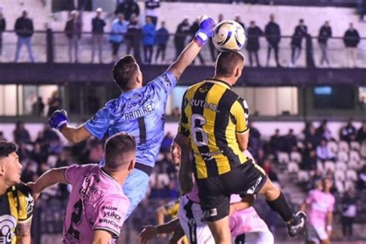 Fan Verdict: Decoding the Deportivo Madryn vs Los Andes Polls
